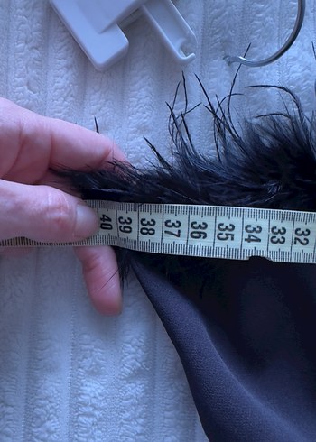 Siyah Tüylü Askılı Mini Tulum - Görsel 5