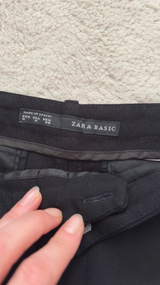 Zara Siyah Kadın Mini Bermuda Şort - Görsel 3