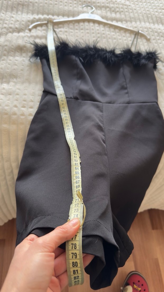 Kürk Detaylı Siyah Mini Tulum - Görsel 5