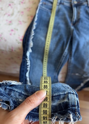 Zara Zara Yırtık Detaylı Çizgili Mavi Kadın Jean