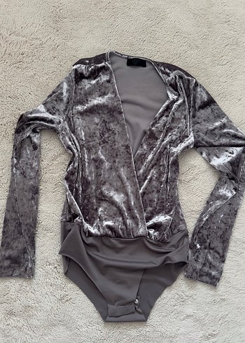 Uzun Kollu V Yakalı Gri Tie-Dye Mini Bodysuit - Görsel 4