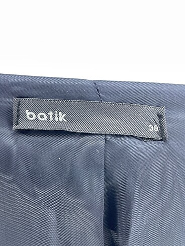 38 Beden çeşitli Renk Batik Blazer %70 İndirimli.