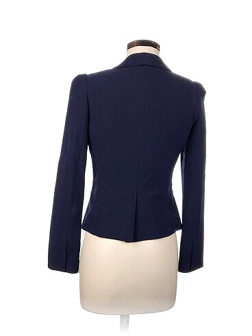 38 Beden Batik Blazer %70 İndirimli.