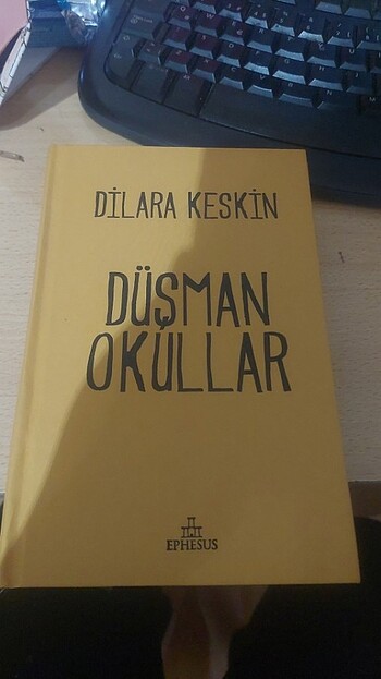 Dilara Keskin Düşman Okullar 1