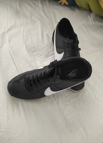 Nike 43 numara erkek spor ayakkabı - Görsel 5