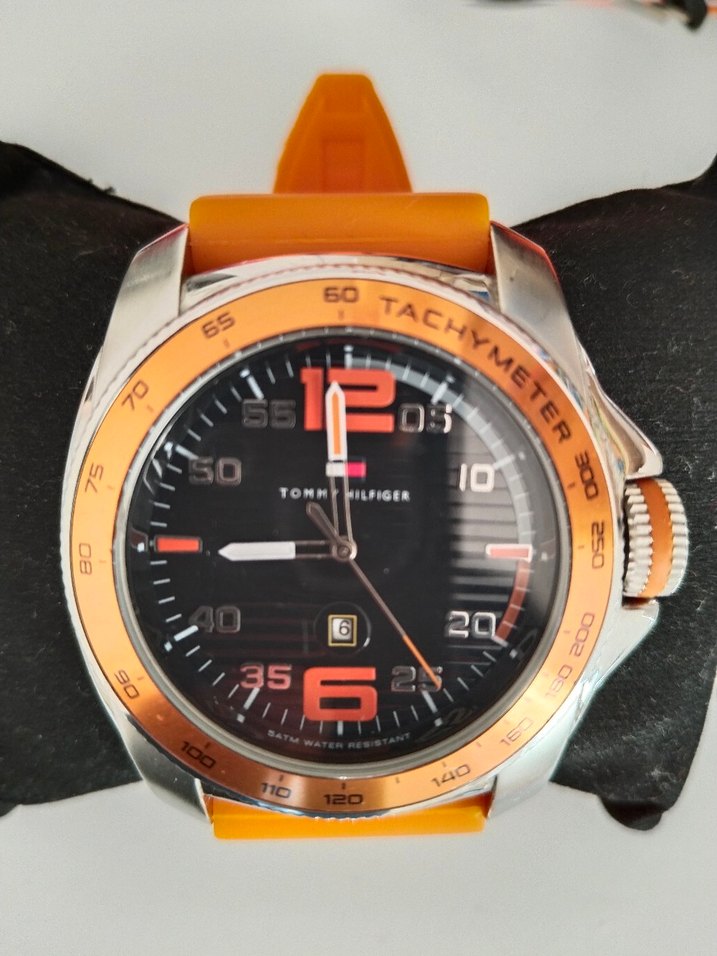 Tommy Hilfiger orijinal Turuncu Biker Erkek Kol Saati 52 mm çap - Görsel 2