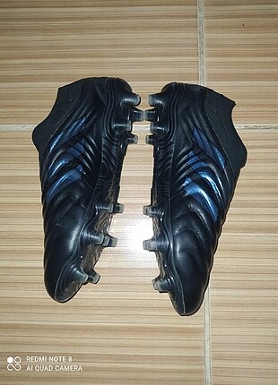Adidas krampon