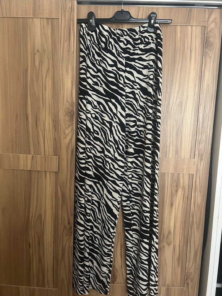 Gri Zebra Desenli Kadın Pantolon - Görsel 2
