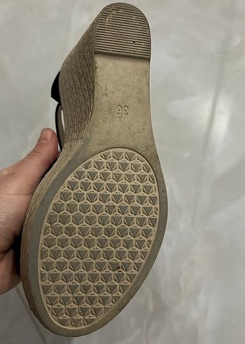 Siyah Yılan Desenli Dolgu Topuklu Kadın Ayakkabı - Görsel 5