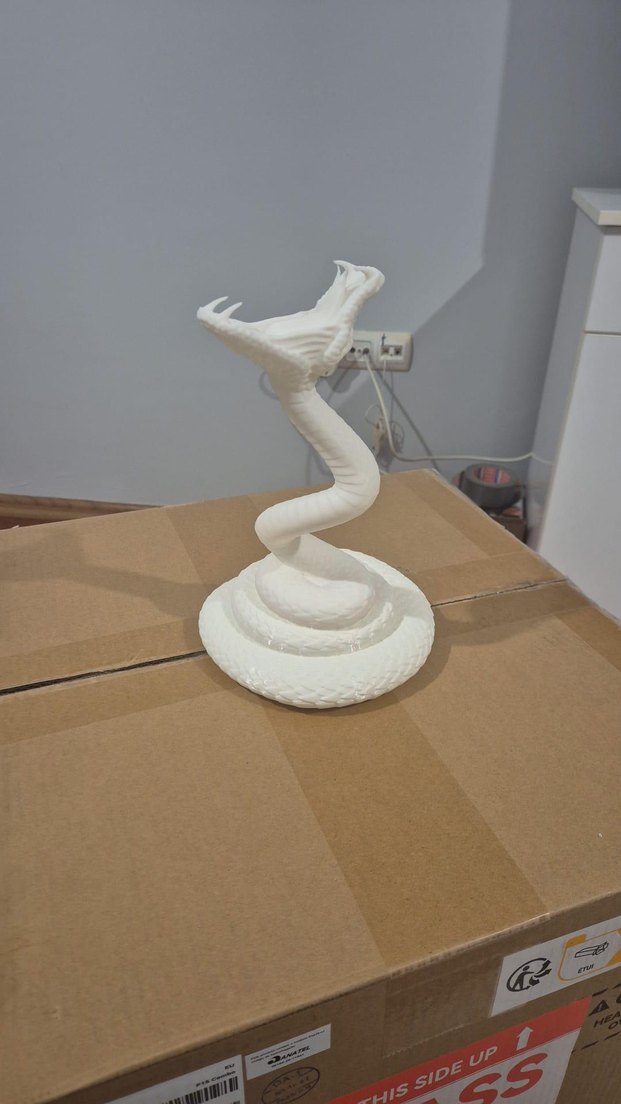 Beyaz Yılan Tasarımlı Kulaklık Tutucu - Görsel 2