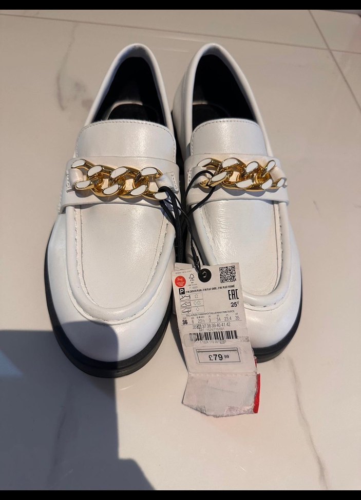 Beyaz Zincir Detaylı Kadın makosen - Görsel 3