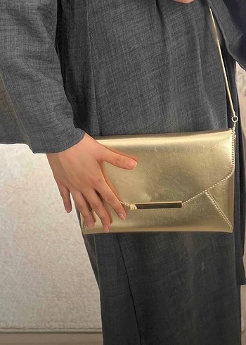 Kadın Altın Renk Parlak Deri Clutch Çanta - Görsel 4