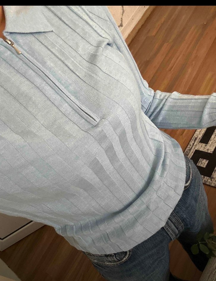 Mavi Yakalı Uzun Kollu Kadın Kazak - Görsel 2