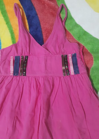 Diğer Pembe Nakışlı Volanlı Kız Elbisesi