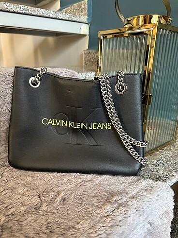 Calvin klein omuz çantası