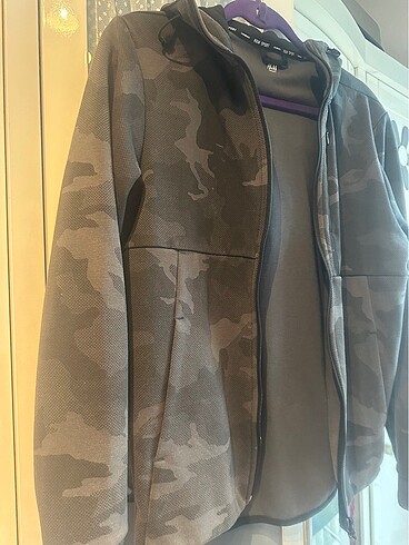 H&M fermuarlı
