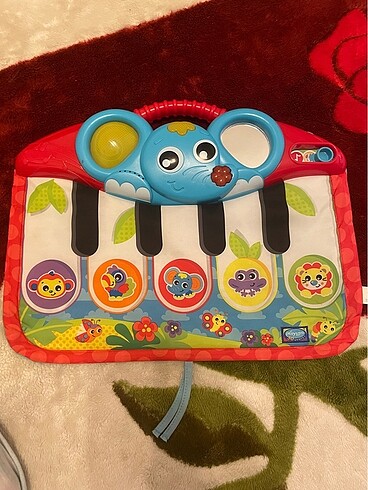 Playgro ışık ve müzikli tekmeleme piyano