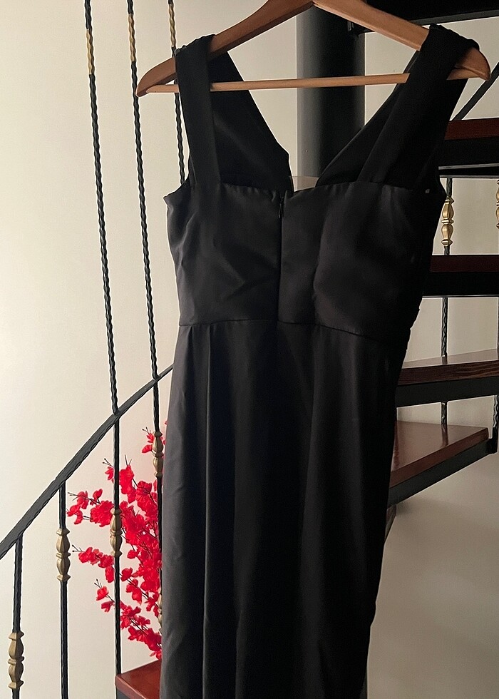 kısa siyah abiye kuyruklu - Görsel 4