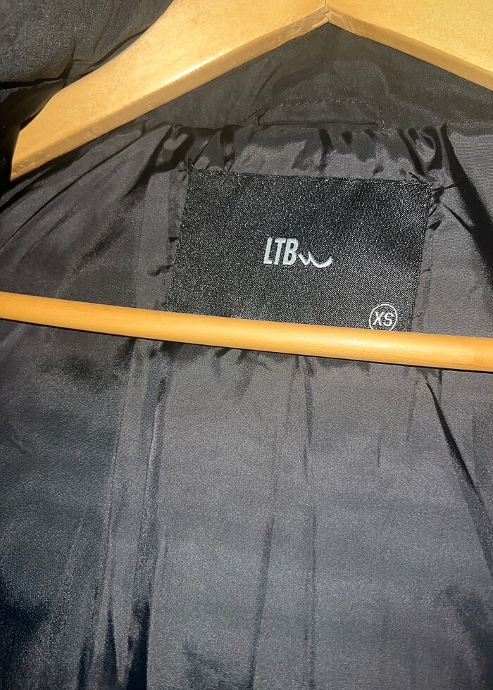 siyah mont - Görsel 4