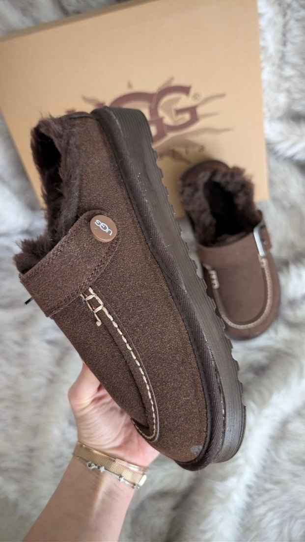 UGG Kahverengi Süet Tokalı Kadın Terlik — görsel 6/9