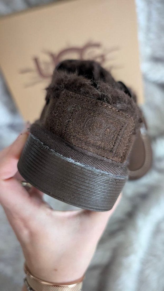 UGG Kahverengi Süet Tokalı Kadın Terlik — görsel 5/9