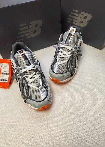 New Balance ürünü