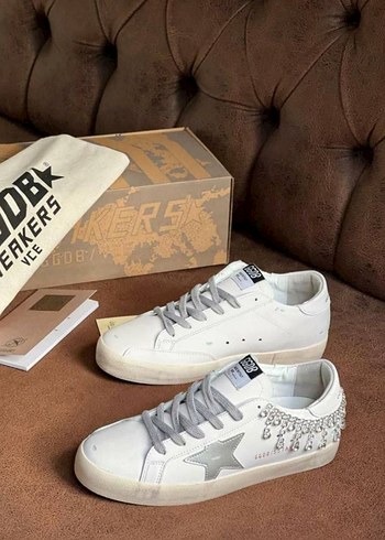 Golden Goose Deluxe ürünü