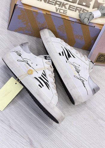 Golden Goose Deluxe ürünü