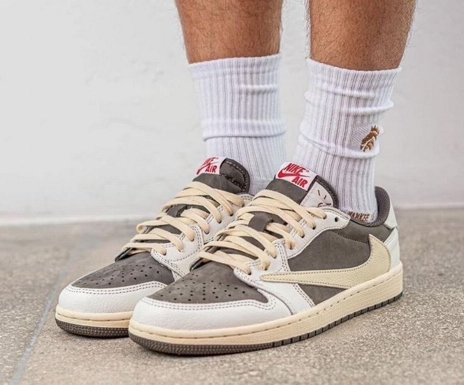 Nike Air Jordan Retro Sneaker — görsel 3/3
