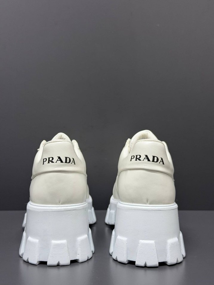 Prada Beyaz Deri Sneaker — görsel 4/6