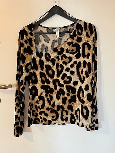 H&M tiger desenli L beden