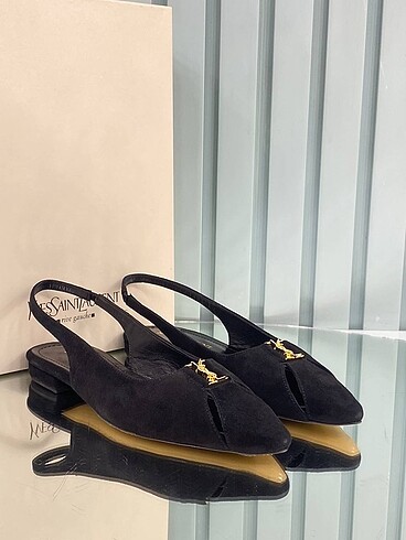 Yves Saint Laurent Saint laurent