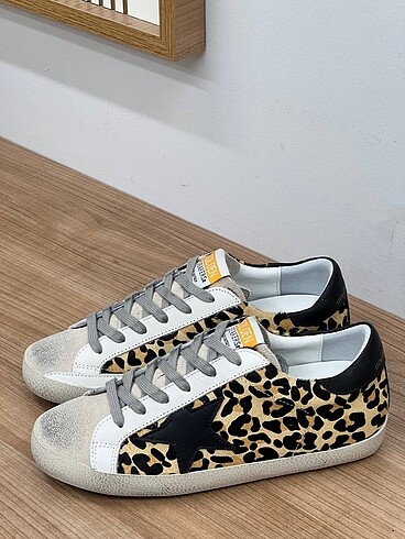 Golden goose