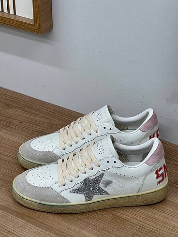 Golden goose