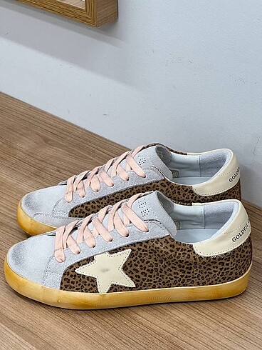 Golden goose
