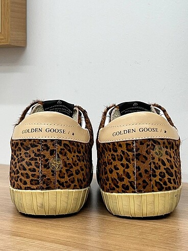 37 Beden Golden goose