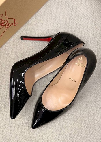 C. Louboutin - Görsel 3