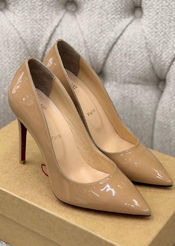 C. Louboutin - Görsel 6