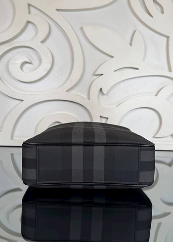 Burberry Erkek Gri Kareli Omuz Çantası - Görsel 2