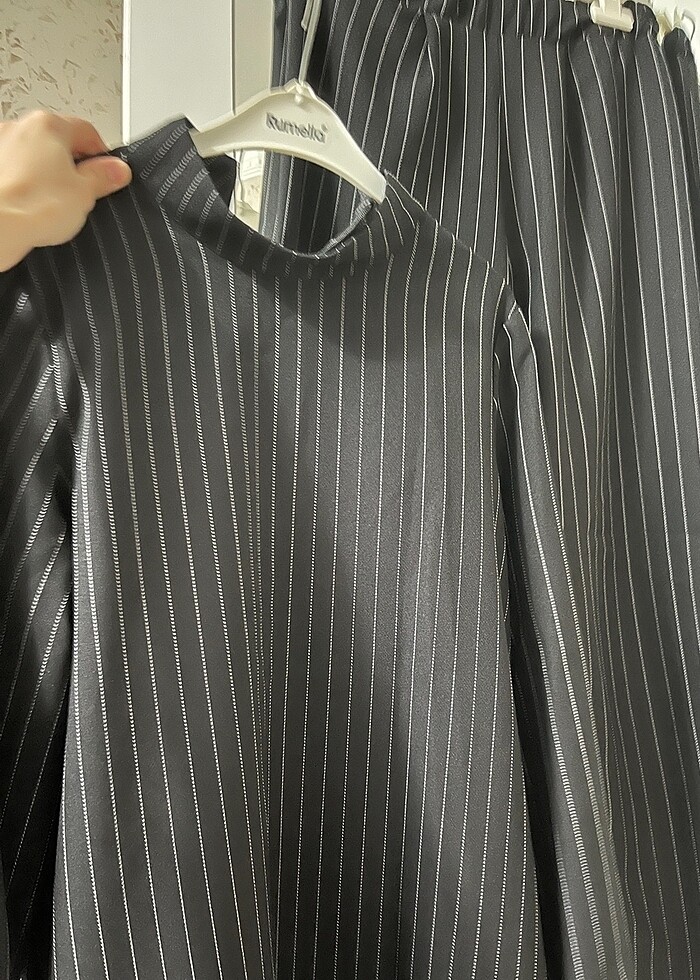 Çizgili takim - Görsel 2