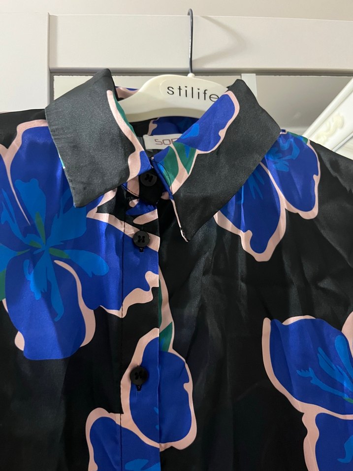 Uzun Kollu Mavi Çiçekli Kadın Gömlek - Görsel 3