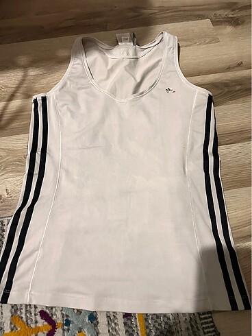Adidas spor atleti