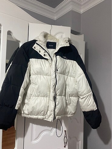 bershka mont