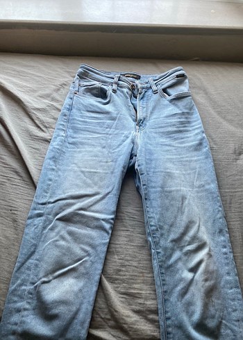 Kadın Mavi Denim Kemerli Sokak Stili Jean - Görsel 3