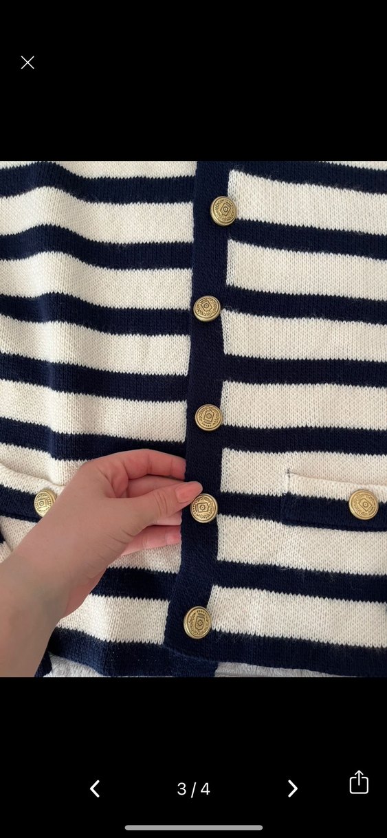 Düğmeli Siyah-Beyaz Çizgili Kadın Hırka - Görsel 3