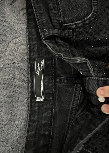 SiyahNakışlı ve Payetli Kadın Kot Pantolon - Görsel 5