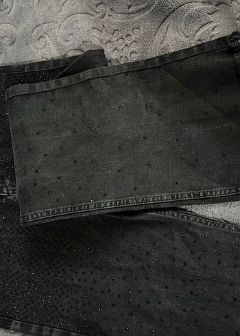 SiyahNakışlı ve Payetli Kadın Kot Pantolon - Görsel 2