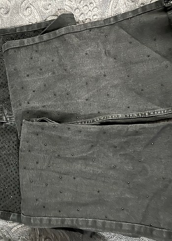 SiyahNakışlı ve Payetli Kadın Kot Pantolon - Görsel 3