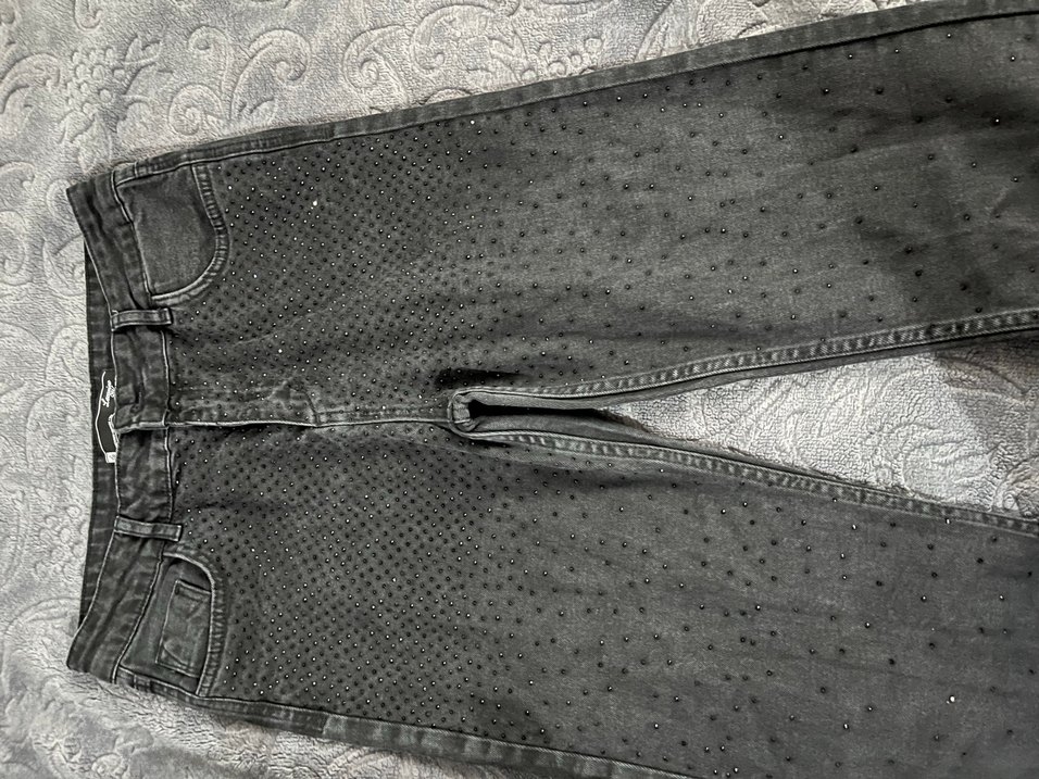 SiyahNakışlı ve Payetli Kadın Kot Pantolon - Görsel 4