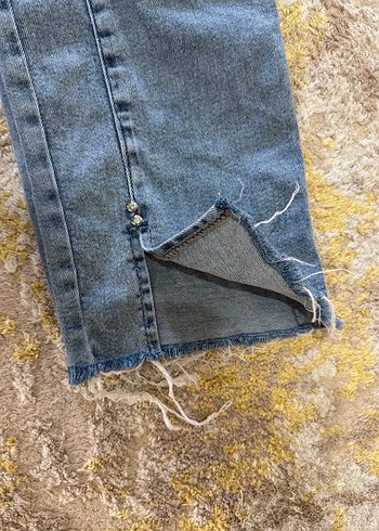 40 Beden mavi Renk Sıfır ayarında Mavi Denim Kadın Pantolon